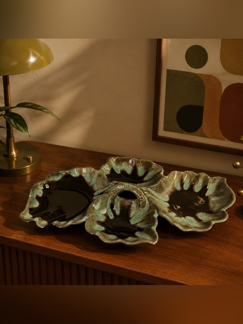 CHÂTELAINE CERAMIC FLORAL SERVER –DECORATIVE PIECE